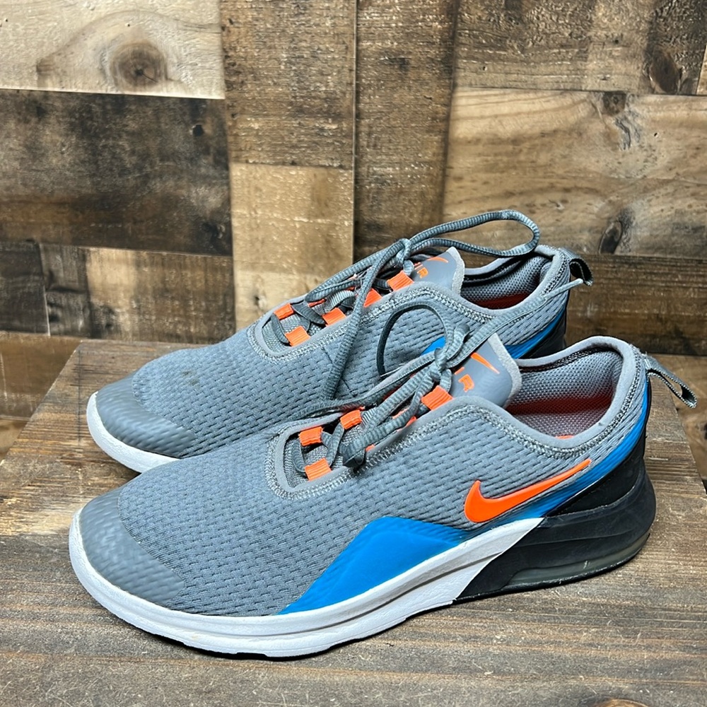 Nike Air Max Motion 2, Gray, Youth Size 7Y, AQ2741-014